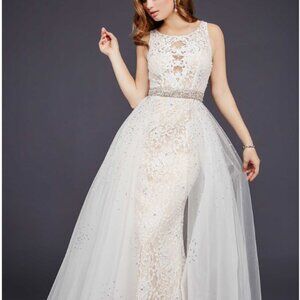 JOVANI Gown Off-White Sleeveless Lace Beaded Tulle Prom Dress Size 0